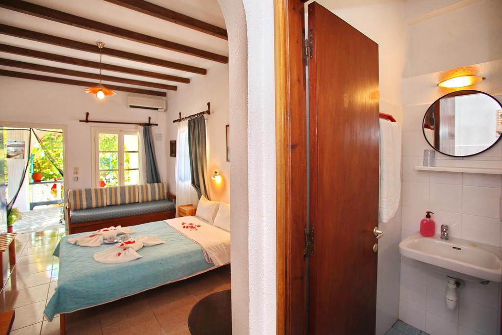 Alexandra Sofia Apartment Stafylos Bagian luar foto