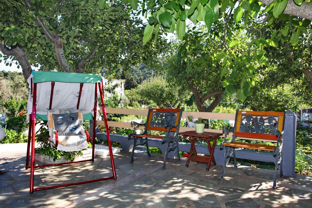 Alexandra Sofia Apartment Stafylos Bagian luar foto